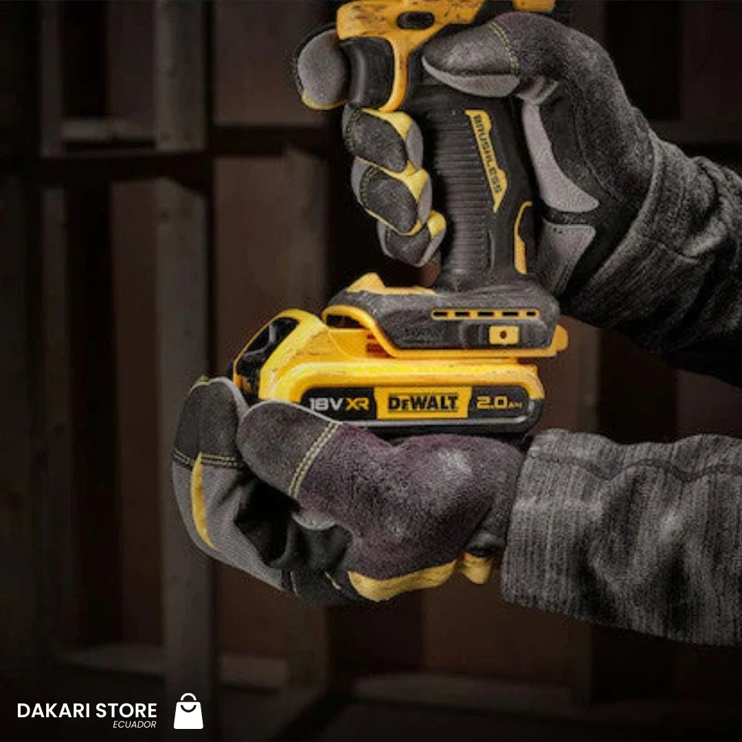 Taladro DeWalt™: Taladro Inalámbrico TT + 2 Baterías 1,3ah + Maletín